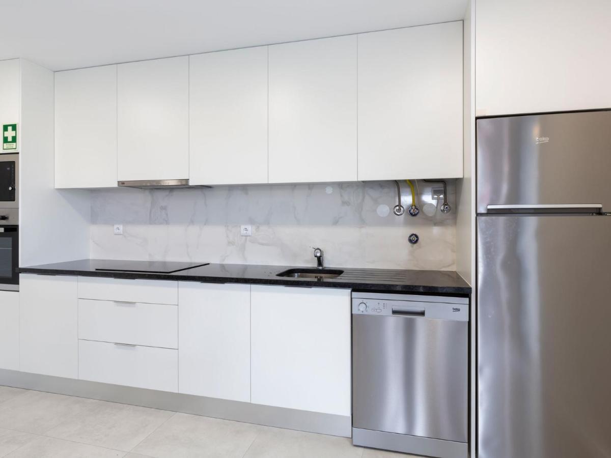 Beautiful Apartment In S O Martinho Do Porto With Balcony São Martinho do Porto Zewnętrze zdjęcie
