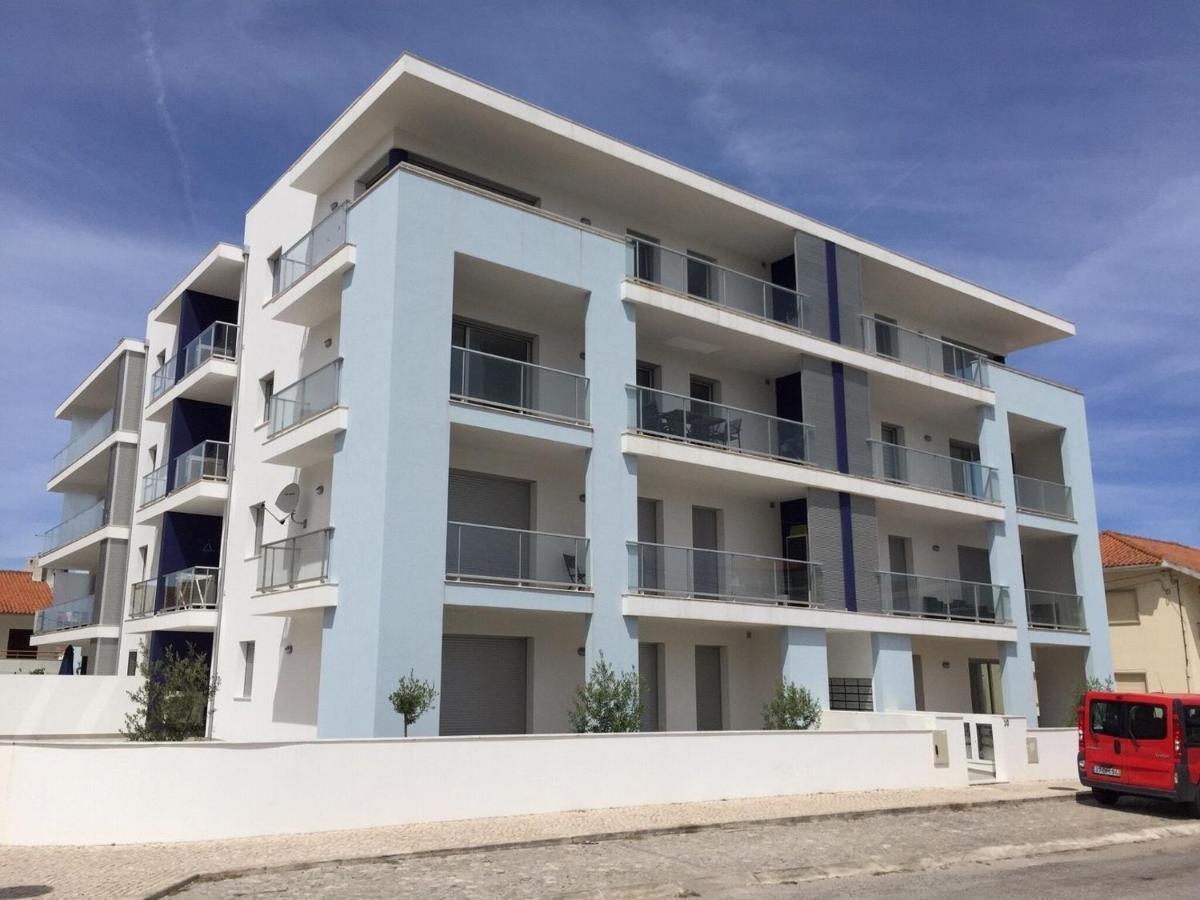 Beautiful Apartment In S O Martinho Do Porto With Balcony São Martinho do Porto Zewnętrze zdjęcie