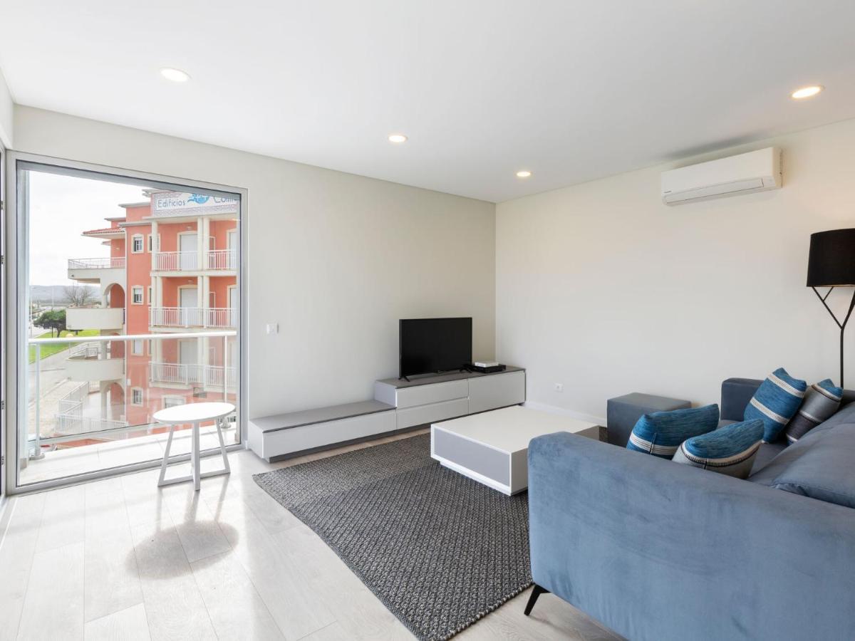 Beautiful Apartment In S O Martinho Do Porto With Balcony São Martinho do Porto Zewnętrze zdjęcie